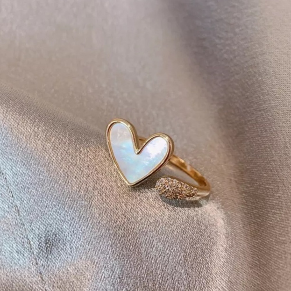 Cute white heart ring adjustable size
